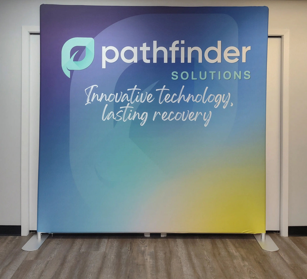 8 Ft EZ-Zip Display - Straight DoTradeshow