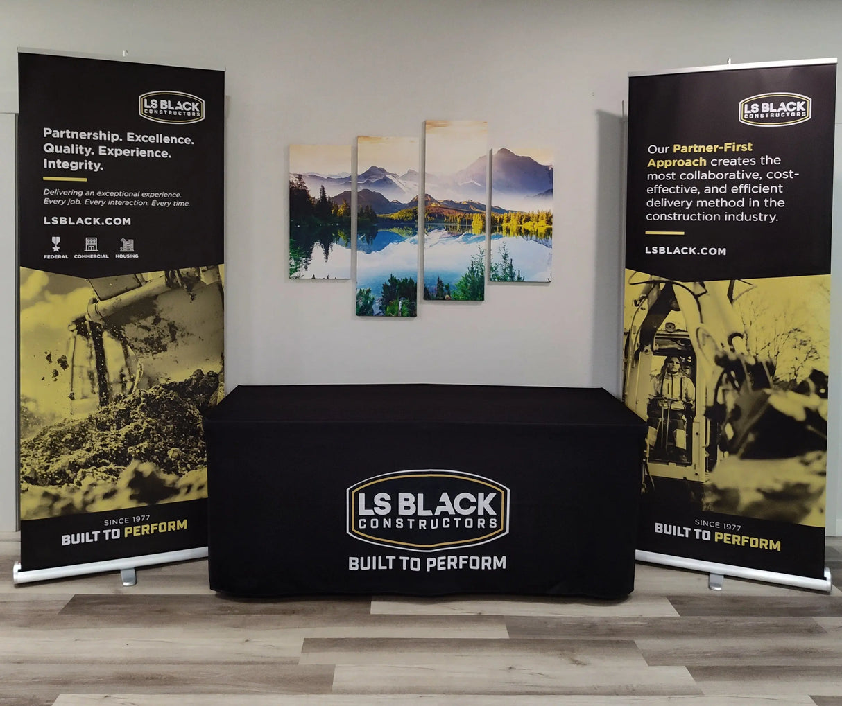 Retractable Banners DoTradeshow